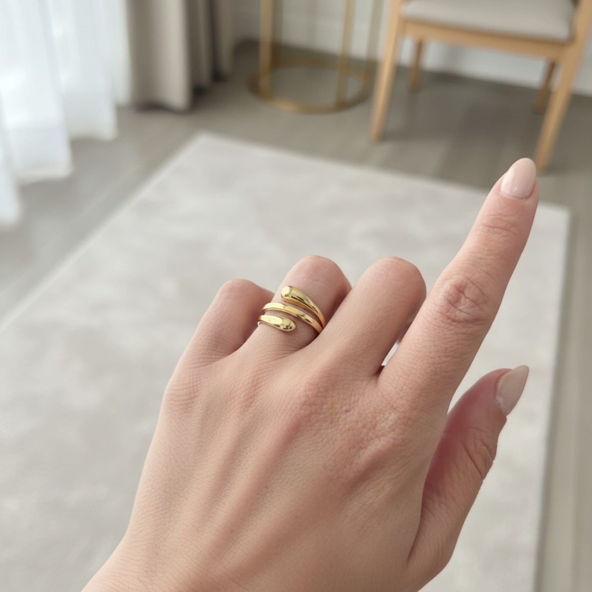 Anel Orgânico Escultural Dourado