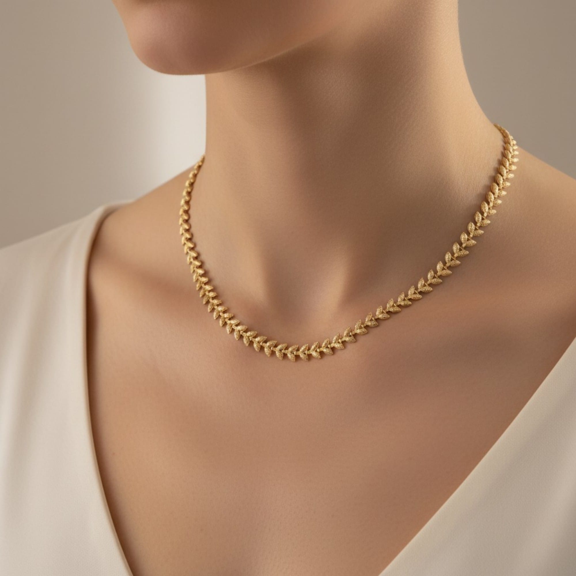 Choker Folhas Texturizadas Dourado – imagem 2